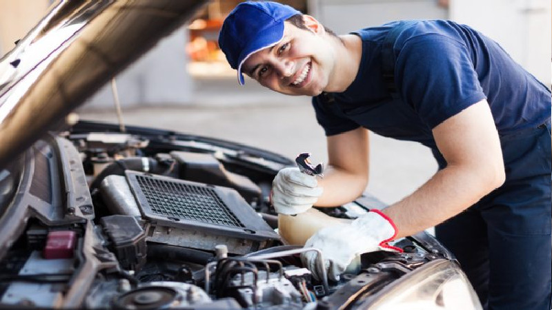 Give Your Car the Care it Needs with an Auto Shop Near Surprise, AZ